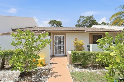 /international/us/6126-fairfield-circle-greenacres-fl-110108735789/