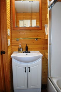 /international/us/204-s-2nd-street-cameron-wi-110107965333/