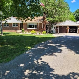 /international/us/24640-huron-river-drive-flat-rock-mi-110108805937/