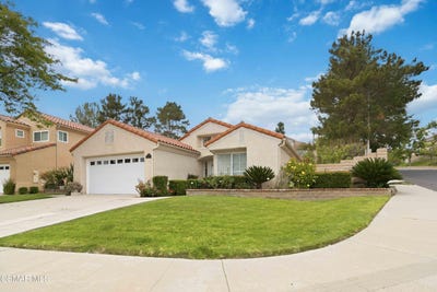 /international/us/15497-mallory-court-moorpark-ca-110108171045/