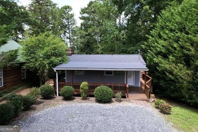 /international/us/8940-bay-drive-gainesville-ga-110106313875/
