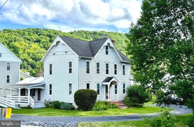 /international/us/120-school-street-spring-mills-pa-110108363649/