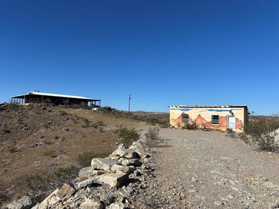 /international/us/5001-marathon-terlingua-tx-110104192087/