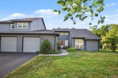 /international/us/35-north-loop-rhinebeck-ny-110108826431/