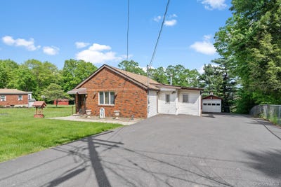 /international/us/31-highview-terrace-bloomingburg-ny-110108204848/