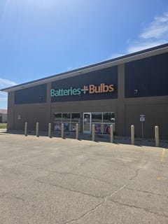 /international/us/4370-dodge-street-dubuque-ia-110108499887/