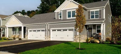 /international/us/69-daintree-drive-saratoga-springs-ny-110104125958/