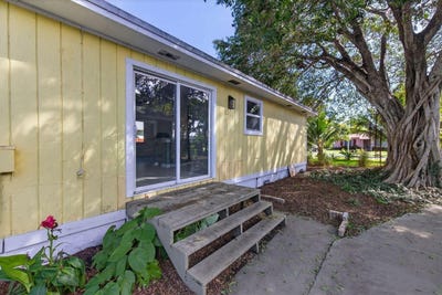 /international/us/117-ne-8th-street-pompano-beach-fl-110108477327/