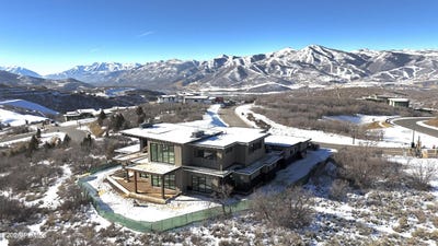 /international/us/2022-e-painted-bluff-circle-kamas-ut-110107798211/