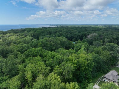 /international/us/v-l-shoreline-drive-mount-clemens-mi-110091082035/