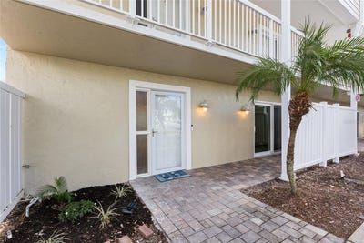 /international/us/433-s-paula-drive-dunedin-fl-110110269107/