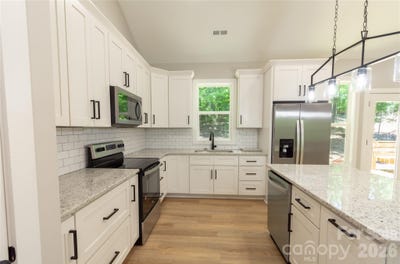 /international/us/472-oak-road-norwood-nc-110106243110/