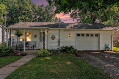 /international/us/225-w-charlotte-street-centreville-mi-110100944462/