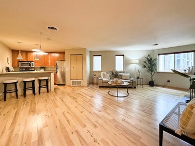 /international/us/311-n-hancock-street-madison-wi-110108153541/