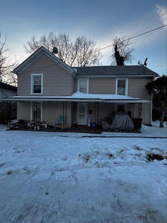 /international/us/617-rose-avenue-clifton-forge-va-110105847838/