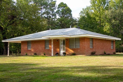 /international/us/7103-w-jeffcoat-road-pine-bluff-ar-110119991733/