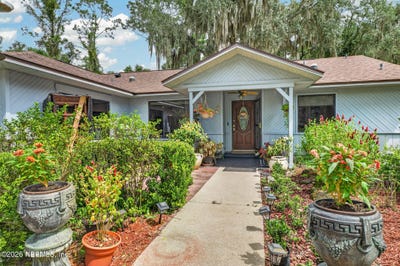 /international/us/657-se-2nd-avenue-melrose-fl-110120556231/