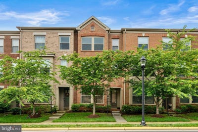 /international/us/23393-epperson-square-brambleton-va-110100357032/