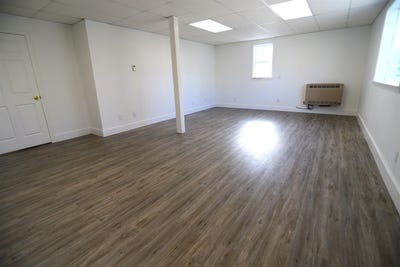 /international/us/189-e-main-street-newport-city-vt-110107053393/