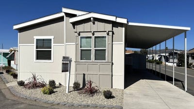 /international/us/8801-eton-ave-canoga-park-ca-110105385683/