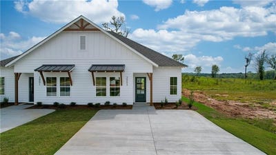 /international/us/69-twin-lane-valley-al-110109197556/