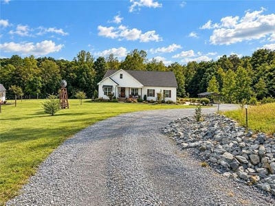 /international/us/1935-wall-loop-road-walnut-cove-nc-110120484131/