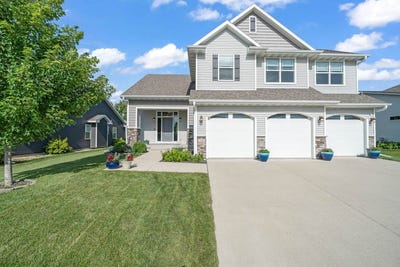 /international/us/1965-se-waddell-way-waukee-ia-110100808741/