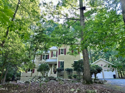 /international/us/628-spindlewood-pittsboro-nc-110108107147/