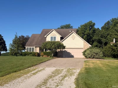 /international/us/64469-county-road-7-goshen-in-110108743494/