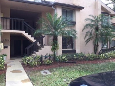 /international/us/2240-sw-92nd-terrace-davie-fl-110108303005/