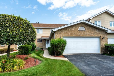 /international/us/8616-bantry-boulevard-tinley-park-il-110119398383/