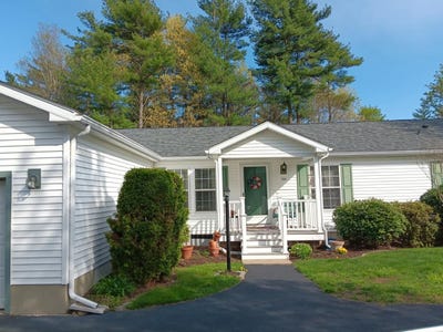/international/us/7604-oak-point-drive-middleborough-ma-110108506083/