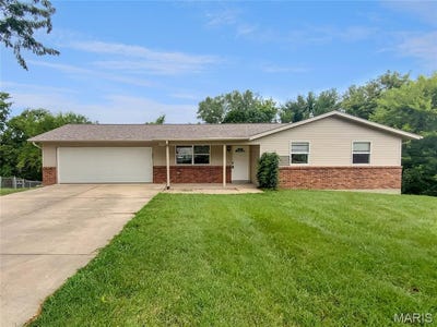 /international/us/1301-westchester-drive-herculaneum-mo-110101037664/