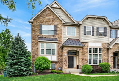 /international/us/329-bennett-drive-carol-stream-il-110108551612/