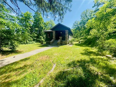 /international/us/4-old-turnpike-road-bloomingburg-ny-110109158851/