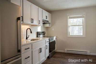 /international/us/180-n-main-street-boscawen-nh-110107266572/