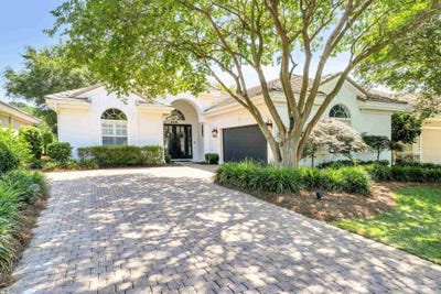 /international/us/4328-carriage-ln-destin-fl-110108771219/