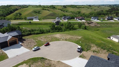 /international/us/25-ridgeview-ct-burlington-nd-110107765324/