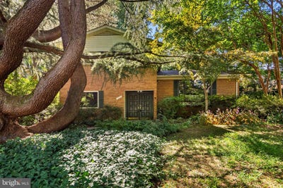 /international/us/3510-frederick-place-kensington-md-110110223323/