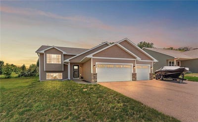 /international/us/300-dakota-avenue-roberts-wi-110100506210/