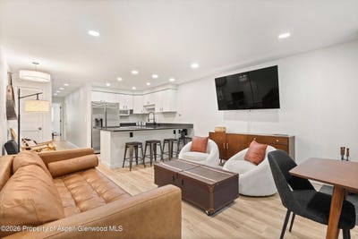 /international/us/100-e-dean-street-aspen-co-110108380451/