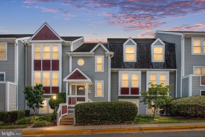 /international/us/12934-grays-pointe-road-fairfax-va-110101197043/