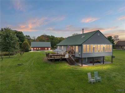 /international/us/23000-county-route-57-lyme-ny-110097808353/