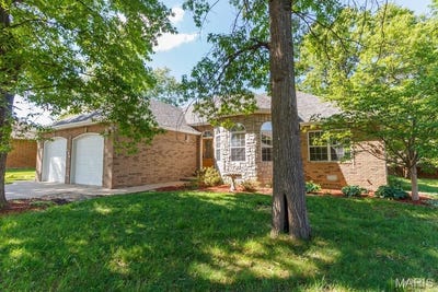/international/us/404-magnolia-court-lebanon-mo-110107858613/