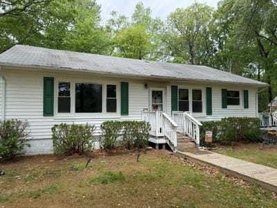 /international/us/161-electric-ave-heathsville-va-110107667403/