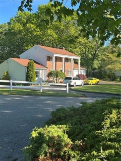 /international/us/60-sherwood-drive-westerly-ri-110106465549/