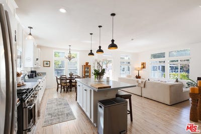 /international/us/6-sherwood-dr-westlake-village-ca-110120582192/