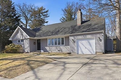 /international/us/2171-seneca-drive-s-merrick-ny-110106468177/