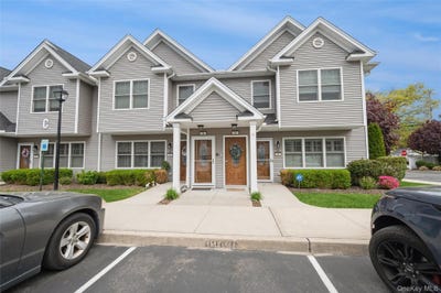 /international/us/608-carman-avenue-westbury-ny-110107938833/