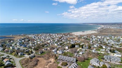 /international/us/1125-point-judith-road-narragansett-ri-110108123699/